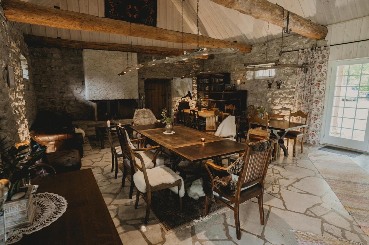 Muhu Tonise Talu Hotel Liiva  Ngoại thất bức ảnh